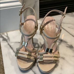 Strappy heel